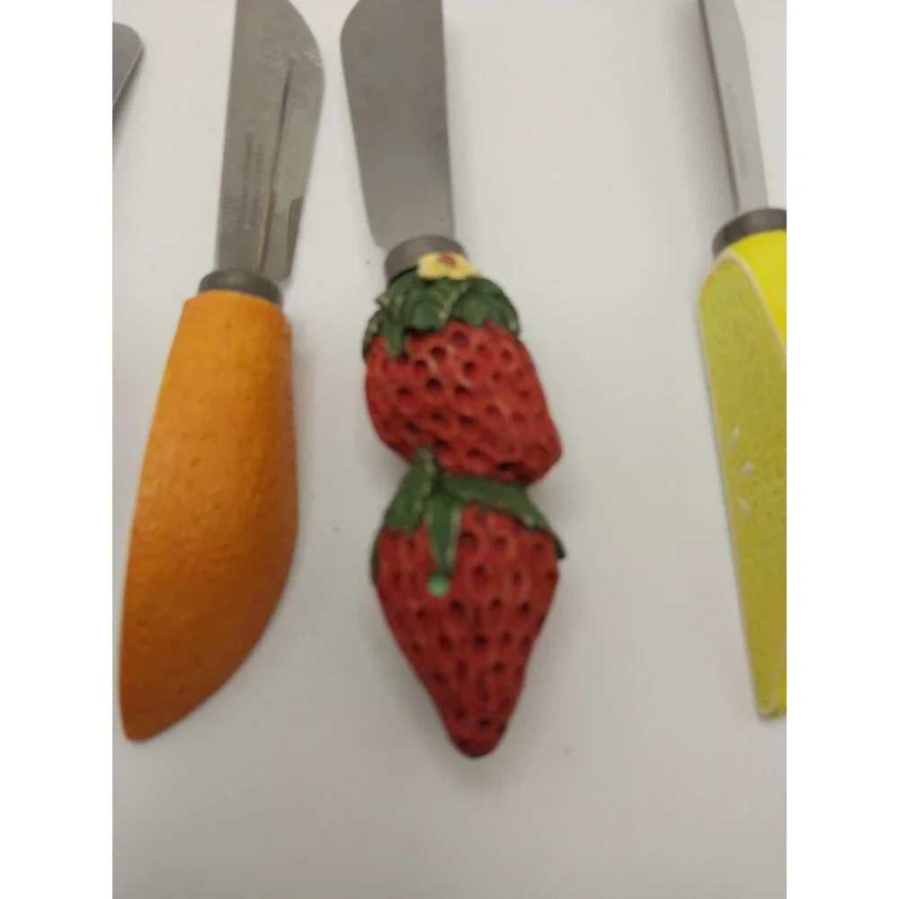 Boston Warehouse 4 Fruit Butter Cheese Spreaders Grapes Strawberries Lemon
